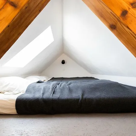 Vintage Meets Moderne Apartment *