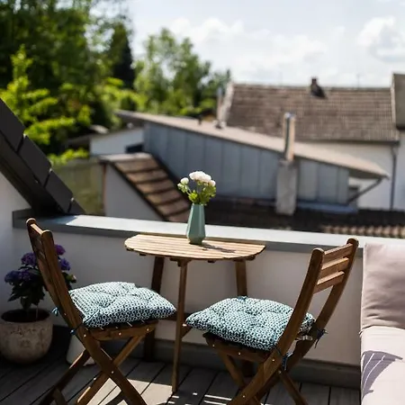 Apartment Vintage Meets Moderne